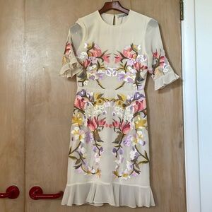 Hope and Ivy floral embroidered dress